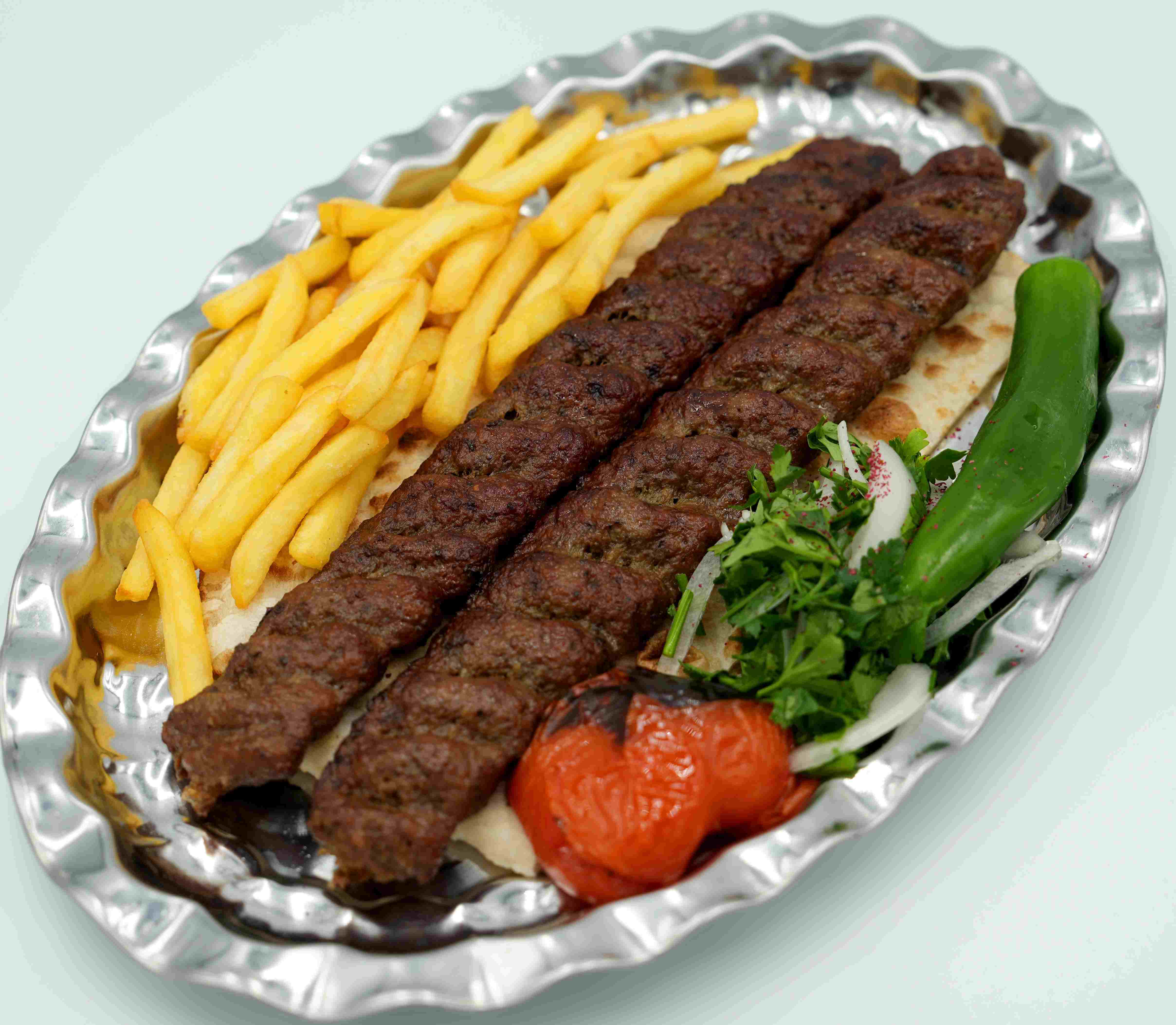 كباب كوبيده مع بطاط